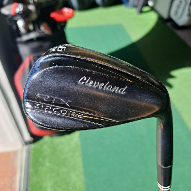 Fotografía de Wedge Cleveland RTX Zipcore Black Loft 56° Bounce 6