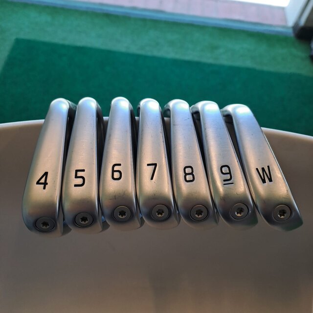 Fotografía de Set de Hierros Ping Blueprint 4-W